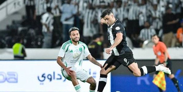 الشباب يرجح كفته التاريخية أمام أهلي جدة